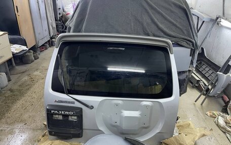 Mitsubishi Pajero III рестайлинг, 2002 год, 625 000 рублей, 22 фотография