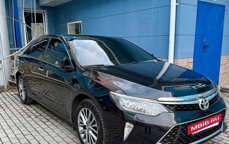 Toyota Camry, 2017 год, 2 120 000 рублей, 3 фотография