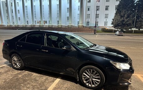 Toyota Camry, 2017 год, 2 600 000 рублей, 4 фотография