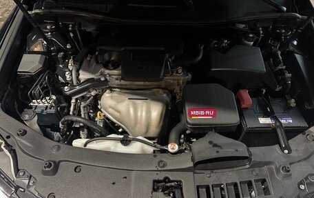 Toyota Camry, 2017 год, 2 600 000 рублей, 9 фотография