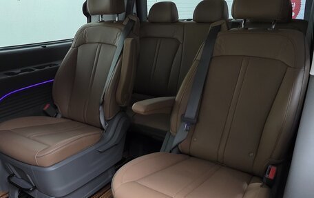 Hyundai Staria, 2024 год, 9 390 000 рублей, 16 фотография