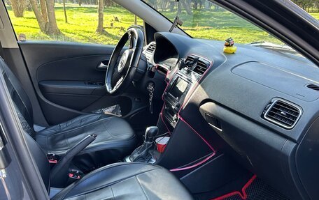 Volkswagen Polo VI (EU Market), 2018 год, 950 000 рублей, 14 фотография