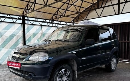 Chevrolet Niva I рестайлинг, 2011 год, 450 000 рублей, 3 фотография