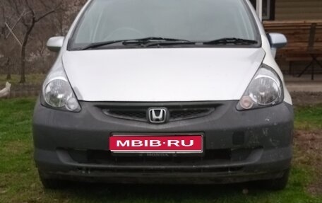 Honda Fit III, 2001 год, 300 000 рублей, 1 фотография