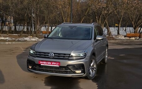 Volkswagen Tiguan II, 2019 год, 3 550 000 рублей, 2 фотография