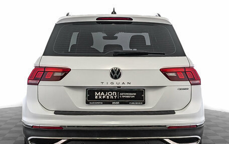 Volkswagen Tiguan II, 2021 год, 3 530 000 рублей, 6 фотография