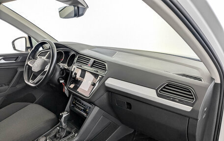 Volkswagen Tiguan II, 2021 год, 3 530 000 рублей, 11 фотография