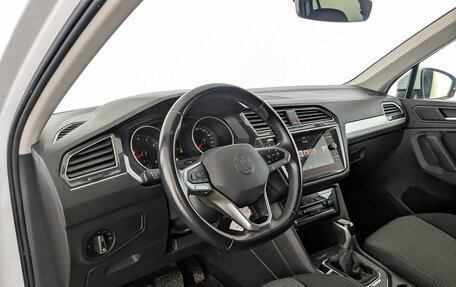 Volkswagen Tiguan II, 2021 год, 3 530 000 рублей, 16 фотография