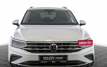 Volkswagen Tiguan II, 2021 год, 3 530 000 рублей, 2 фотография