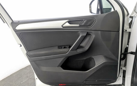 Volkswagen Tiguan II, 2021 год, 3 530 000 рублей, 19 фотография