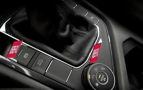 Volkswagen Tiguan II, 2021 год, 3 530 000 рублей, 25 фотография