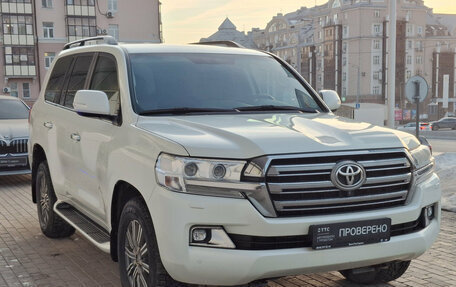 Toyota Land Cruiser 200, 2019 год, 7 250 000 рублей, 3 фотография