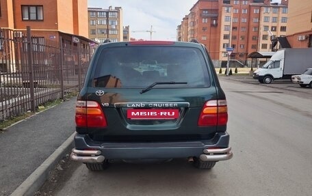 Toyota Land Cruiser 100 рестайлинг 2, 1998 год, 13 фотография