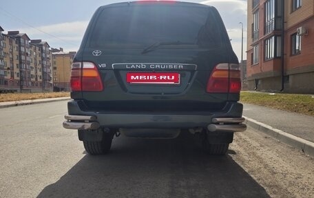 Toyota Land Cruiser 100 рестайлинг 2, 1998 год, 18 фотография