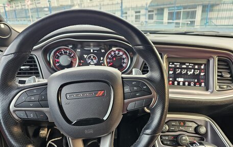 Dodge Challenger III рестайлинг 2, 2019 год, 4 900 000 рублей, 10 фотография