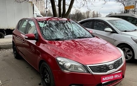 KIA cee'd I рестайлинг, 2012 год, 550 000 рублей, 3 фотография