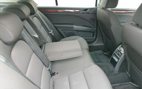 Skoda Superb III рестайлинг, 2012 год, 1 180 000 рублей, 10 фотография