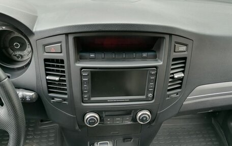 Mitsubishi Pajero IV, 2011 год, 2 100 000 рублей, 15 фотография