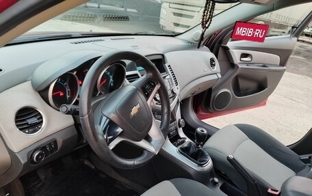 Chevrolet Cruze II, 2009 год, 480 000 рублей, 10 фотография