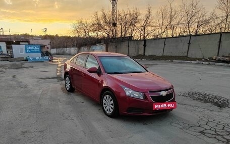Chevrolet Cruze II, 2009 год, 480 000 рублей, 2 фотография