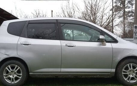 Honda Fit III, 2001 год, 300 000 рублей, 2 фотография