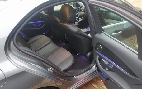 Mercedes-Benz E-Класс, 2021 год, 4 300 000 рублей, 3 фотография