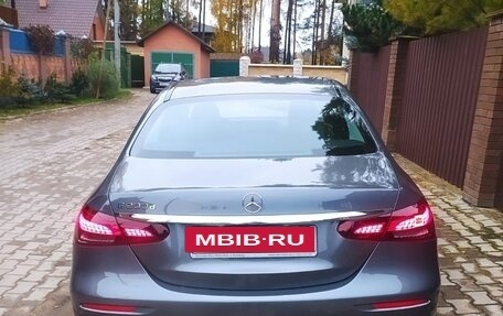 Mercedes-Benz E-Класс, 2021 год, 4 300 000 рублей, 5 фотография