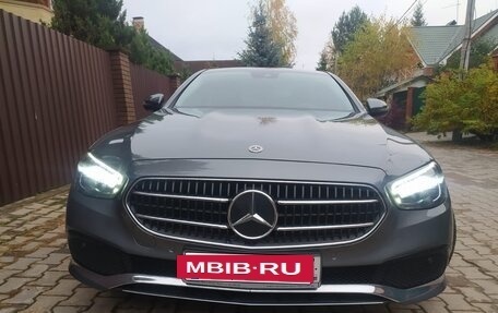 Mercedes-Benz E-Класс, 2021 год, 4 300 000 рублей, 12 фотография