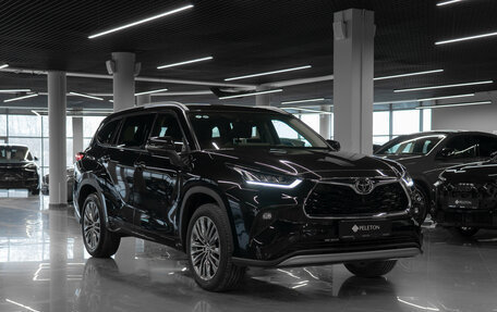 Toyota Highlander, 2026 год, 6 000 000 рублей, 2 фотография