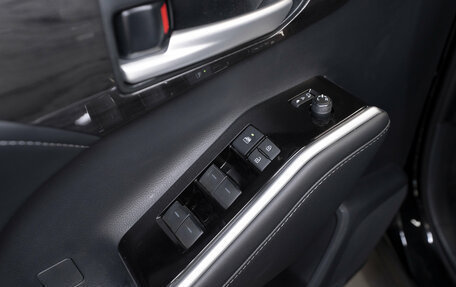 Toyota Highlander, 2026 год, 6 000 000 рублей, 24 фотография