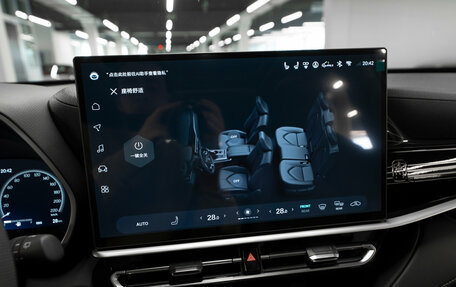 Toyota Highlander, 2026 год, 6 000 000 рублей, 21 фотография