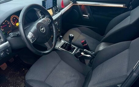 Opel Vectra C рестайлинг, 2005 год, 550 000 рублей, 3 фотография