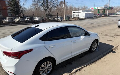 Hyundai Solaris II рестайлинг, 2018 год, 1 500 000 рублей, 3 фотография