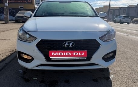 Hyundai Solaris II рестайлинг, 2018 год, 1 500 000 рублей, 2 фотография