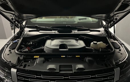 Land Rover Range Rover IV рестайлинг, 2025 год, 24 500 000 рублей, 39 фотография