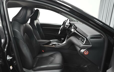 Toyota Camry, 2018 год, 3 339 000 рублей, 8 фотография