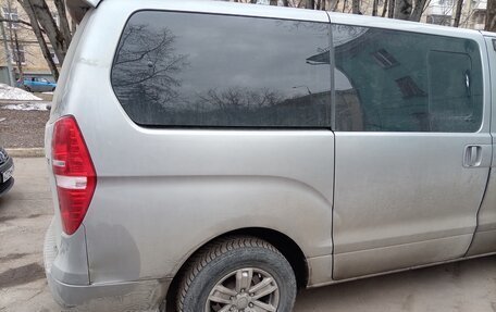 Hyundai Grand Starex Grand Starex I рестайлинг 2, 2015 год, 2 330 000 рублей, 5 фотография