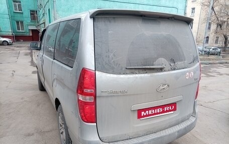 Hyundai Grand Starex Grand Starex I рестайлинг 2, 2015 год, 2 330 000 рублей, 8 фотография