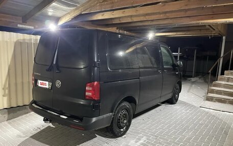 Volkswagen Caravelle T6 рестайлинг, 2018 год, 2 930 000 рублей, 6 фотография