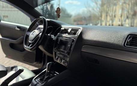 Volkswagen Jetta VI, 2016 год, 1 450 000 рублей, 9 фотография