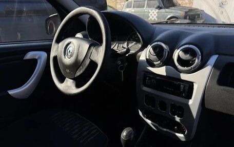 Renault Logan I, 2013 год, 285 000 рублей, 21 фотография