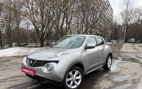 Nissan Juke II, 2012 год, 950 000 рублей, 10 фотография