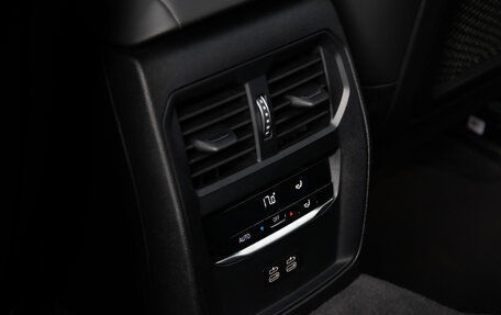 BMW 3 серия, 2020 год, 6 980 000 рублей, 25 фотография