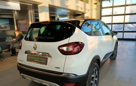 Renault Kaptur I рестайлинг, 2017 год, 1 499 000 рублей, 4 фотография