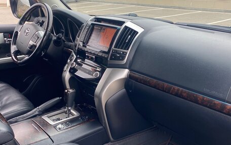 Toyota Land Cruiser 200, 2012 год, 4 570 000 рублей, 10 фотография