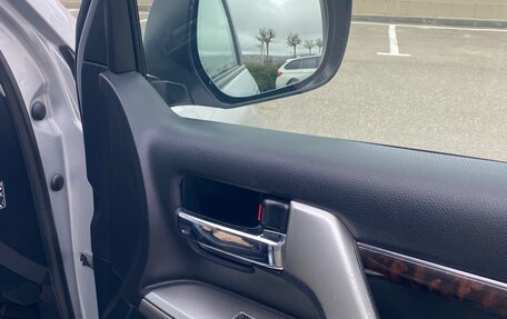 Toyota Land Cruiser 200, 2012 год, 4 570 000 рублей, 14 фотография