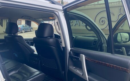 Toyota Land Cruiser 200, 2012 год, 4 570 000 рублей, 20 фотография