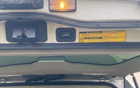 Toyota Land Cruiser 200, 2012 год, 4 570 000 рублей, 30 фотография