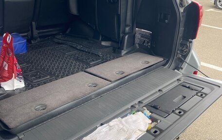 Toyota Land Cruiser 200, 2012 год, 4 570 000 рублей, 28 фотография