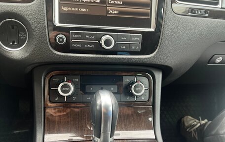 Volkswagen Touareg III, 2014 год, 2 500 000 рублей, 10 фотография